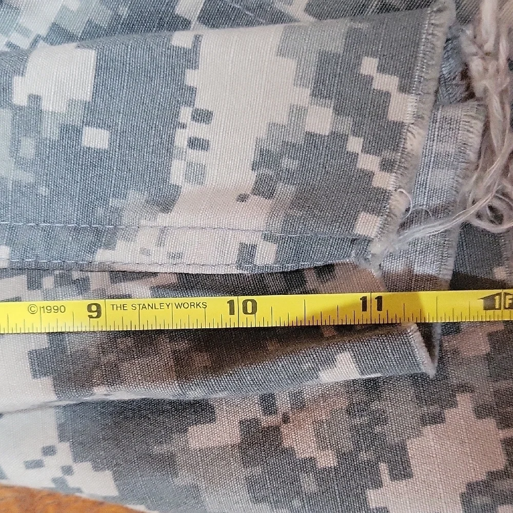 Men's Camouflage Army Cargo Trousers & Shorts Size Medium